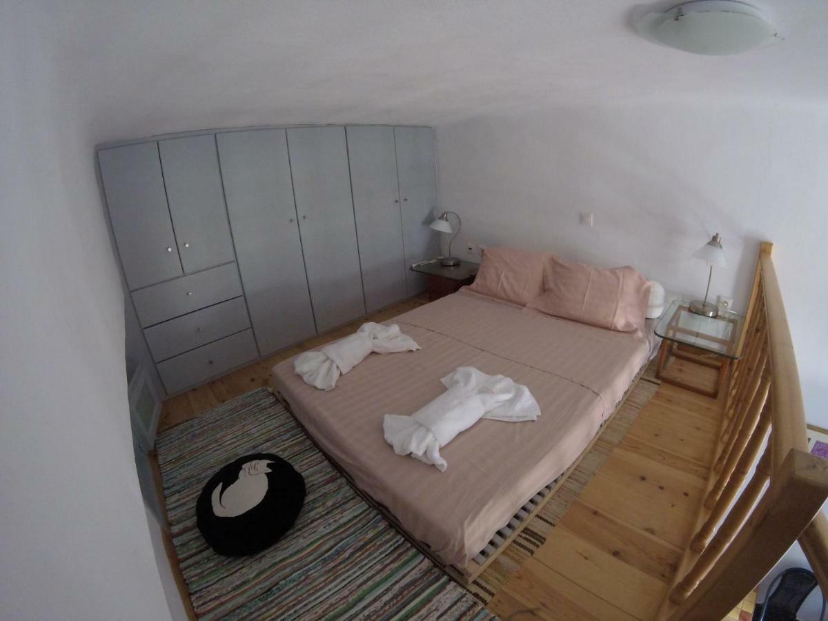 Cozy Guesthouse - Agios Romanos Exterior foto